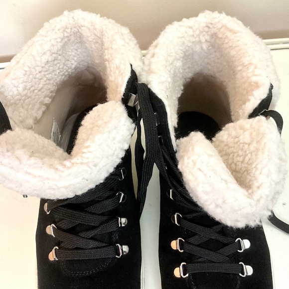 MARC FISHER Daire Black Suede Lace Up Faux Fur Sherpa High Top Sneaker sz 10M - Picture 14 of 16